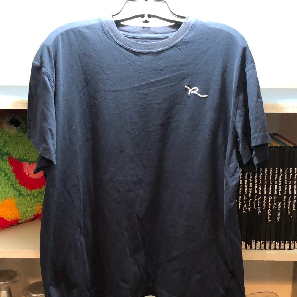 Vintage Rocawear Navy Short-Sleeve Crewneck T-Shirt with Small Script Logo